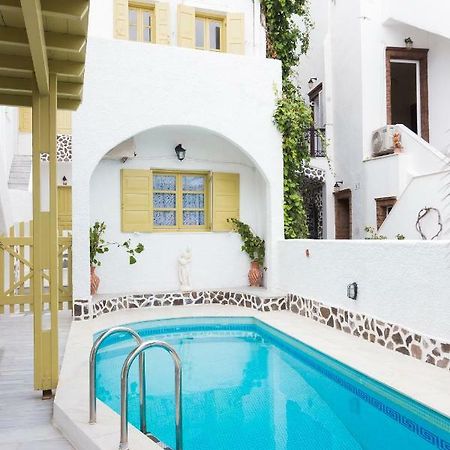 فندق Sunny Days ثيرا المظهر الخارجي الصورة