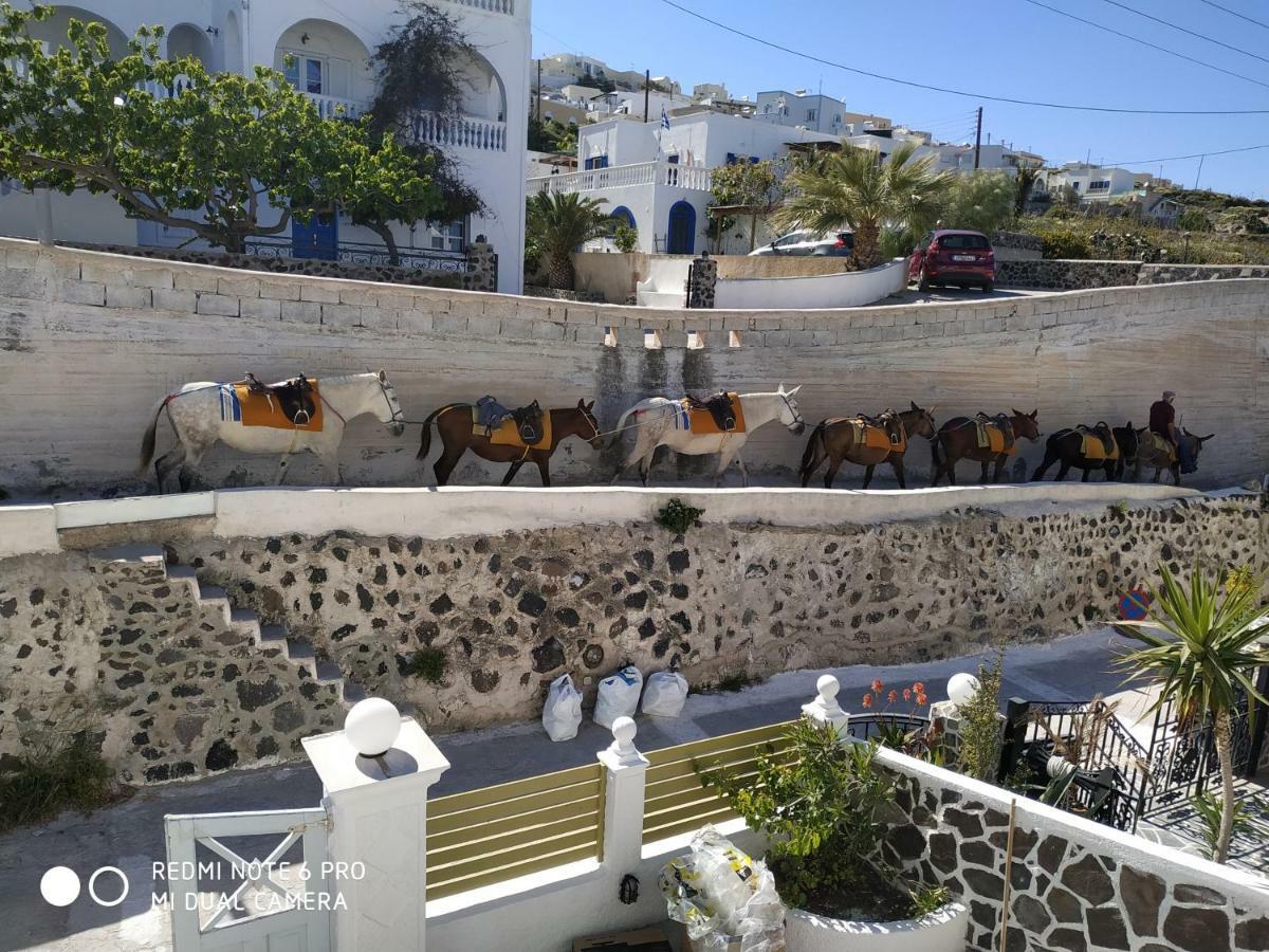 فندق Sunny Days ثيرا المظهر الخارجي الصورة
