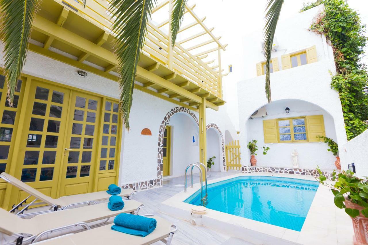 فندق Sunny Days ثيرا المظهر الخارجي الصورة